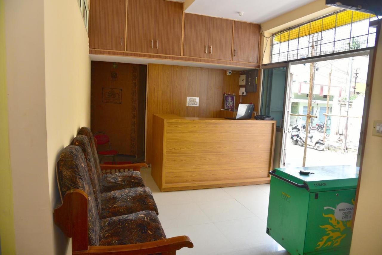 מלון מייזור Shreyas Residency מראה חיצוני תמונה